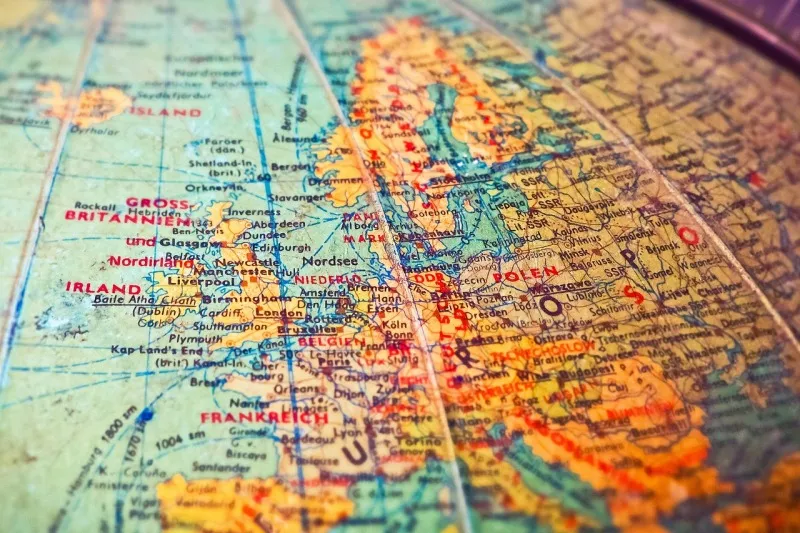 Jak szybko i tanio wysłać paczki Polska Anglia?